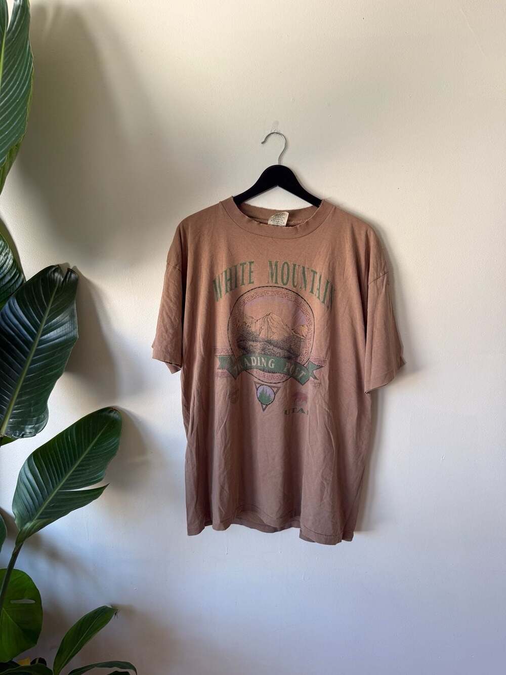 Prairie Mountain Vintage White Mountain Trading Post Utah Brown T-Shirt